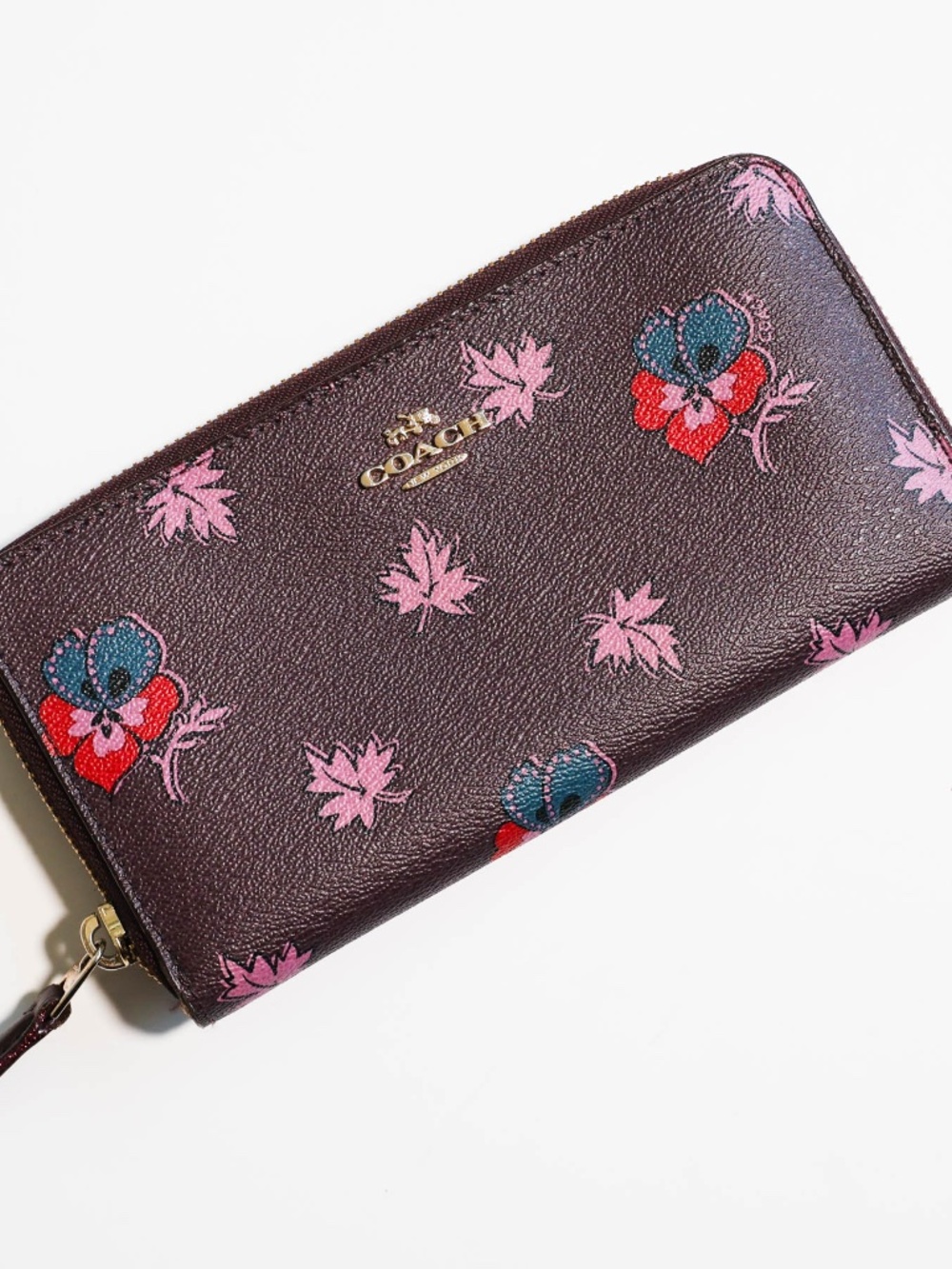 Rare Coach Zip Around Floral Print Wallet